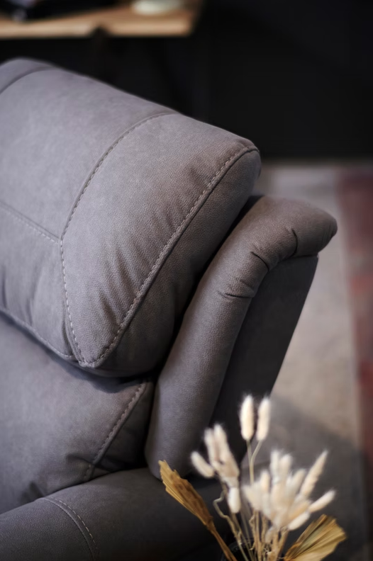 Theorem Studio Lift Chair Quad Motor